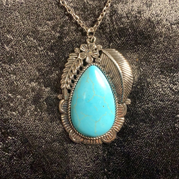 Turquoise look necklace and earrings set - Picture 1 of 4